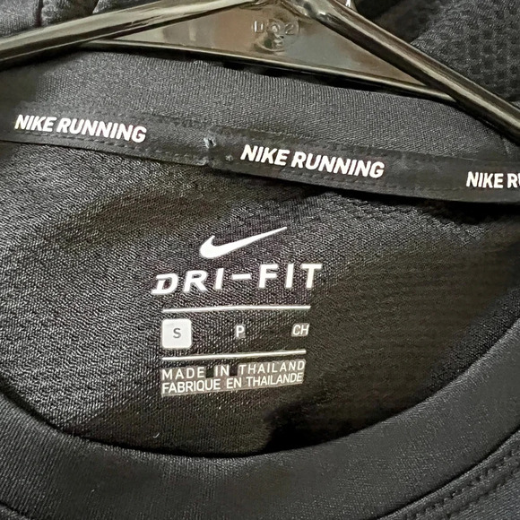 Nike Running Dri-Fit Swoosh Logo Muscle Tank Top - Small - Picture 4 of 5